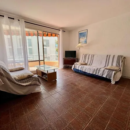 Familial 3 Pieces, Terrasse Et Parking, Proche Et Commerces - - Fr-1-226b-193 Apartment *