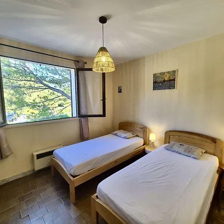 Familial 3 Pieces, Terrasse Et Parking, Proche Et Commerces - - Fr-1-226b-193 公寓